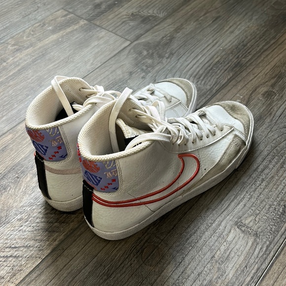 Nike Blazer Mid ‘77 SE Big Kids Shoes - Picture 4 of 8